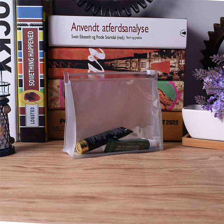 Bolsas transparentes de PVC con cremallera y refuerzos